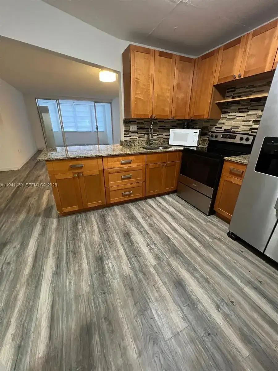 1680 NE 191st St # 2, Miami FL 33179 photo 4