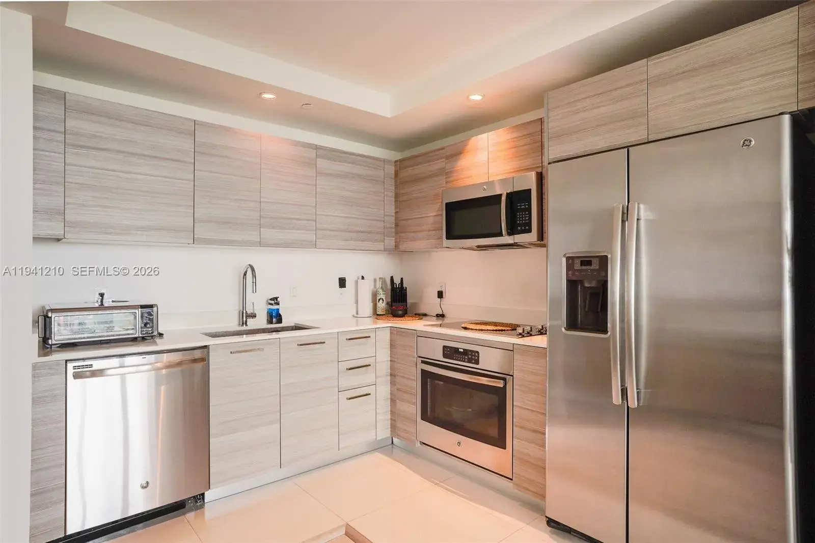 121 NE 34th St # 2711, Miami FL 33137