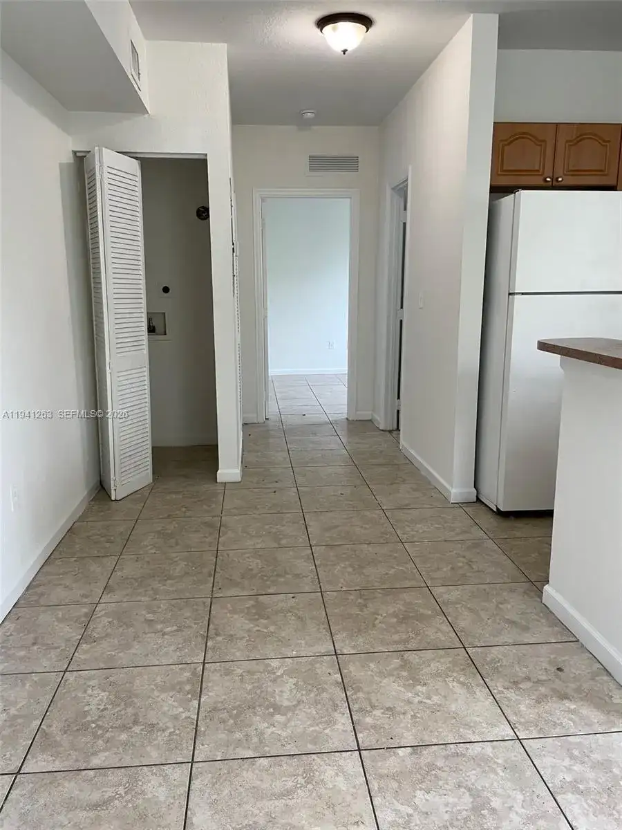 244 NW 11th Ave # 3, Miami FL 33128 photo 2