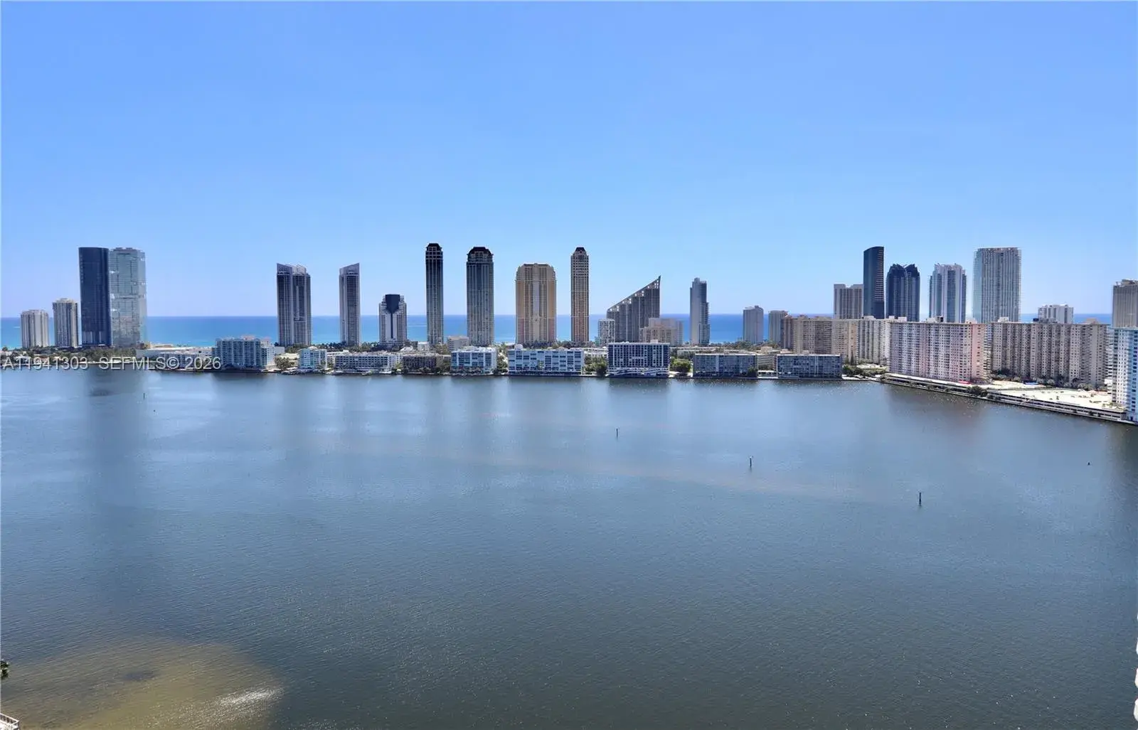 4000 ISLAND BL # 2701, Aventura FL 33160
