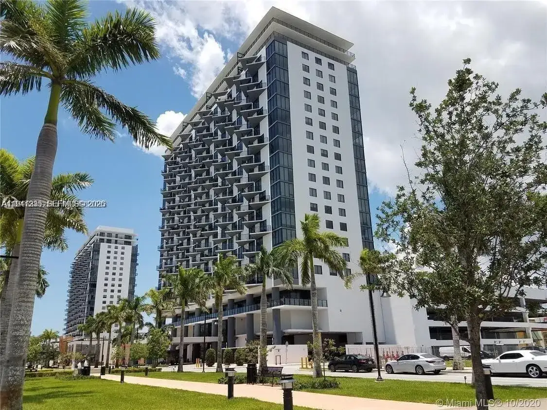 5300 Paseo Blvd # 909, Doral FL 33166 photo 3