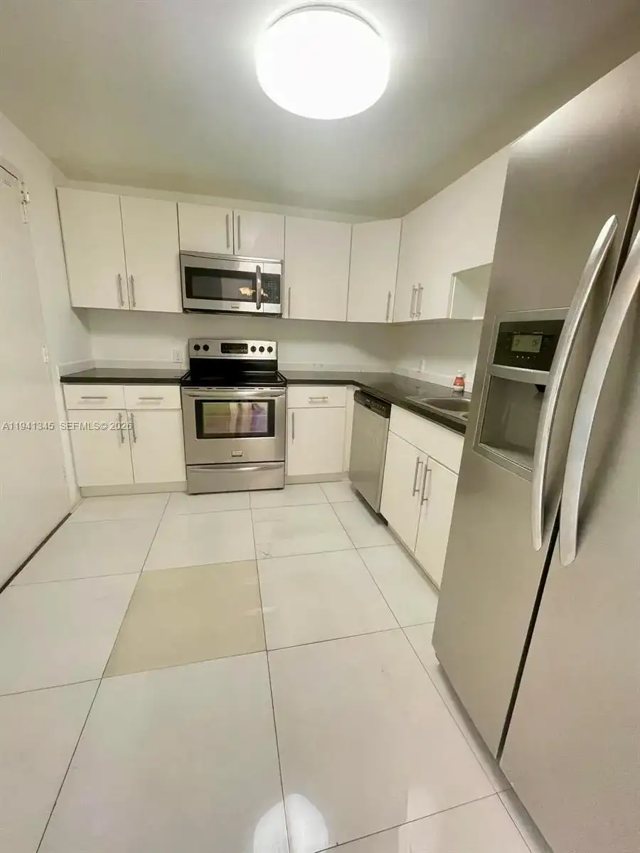 13155 Ixora Ct # 201, North Miami FL 33181 photo 3