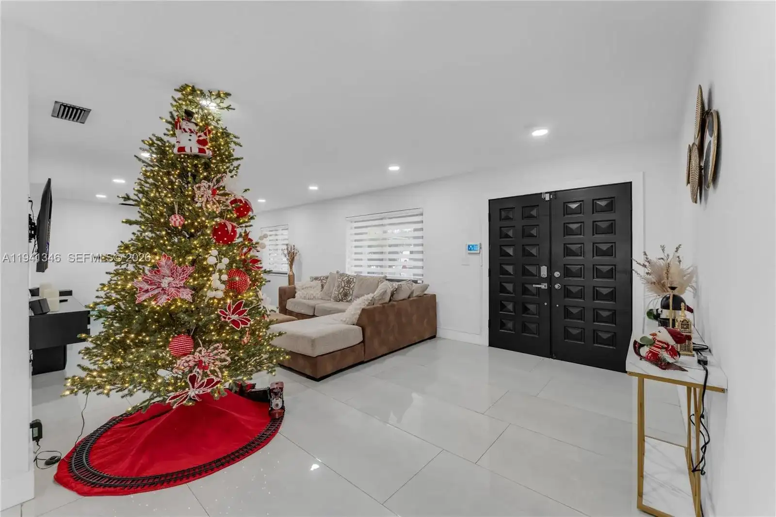 551 SW 127th Ave, Miami FL 33184 photo 4