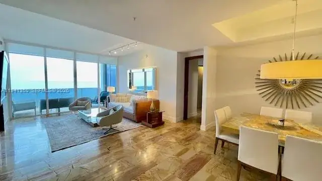 18101 Collins Ave # 1807, Sunny Isles Beach FL 33160