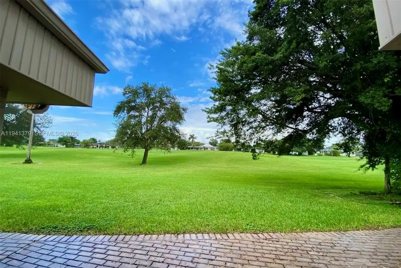 6105 Royal Poinciana Ln, Tamarac FL 33319 photo 3