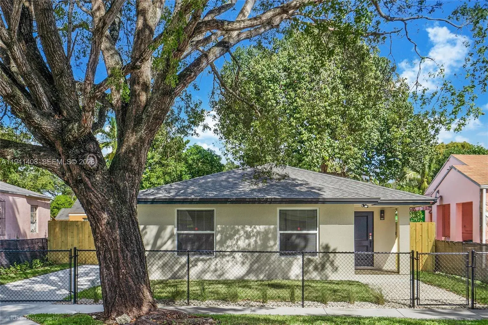 1035 NW 48th St, Miami FL 33127