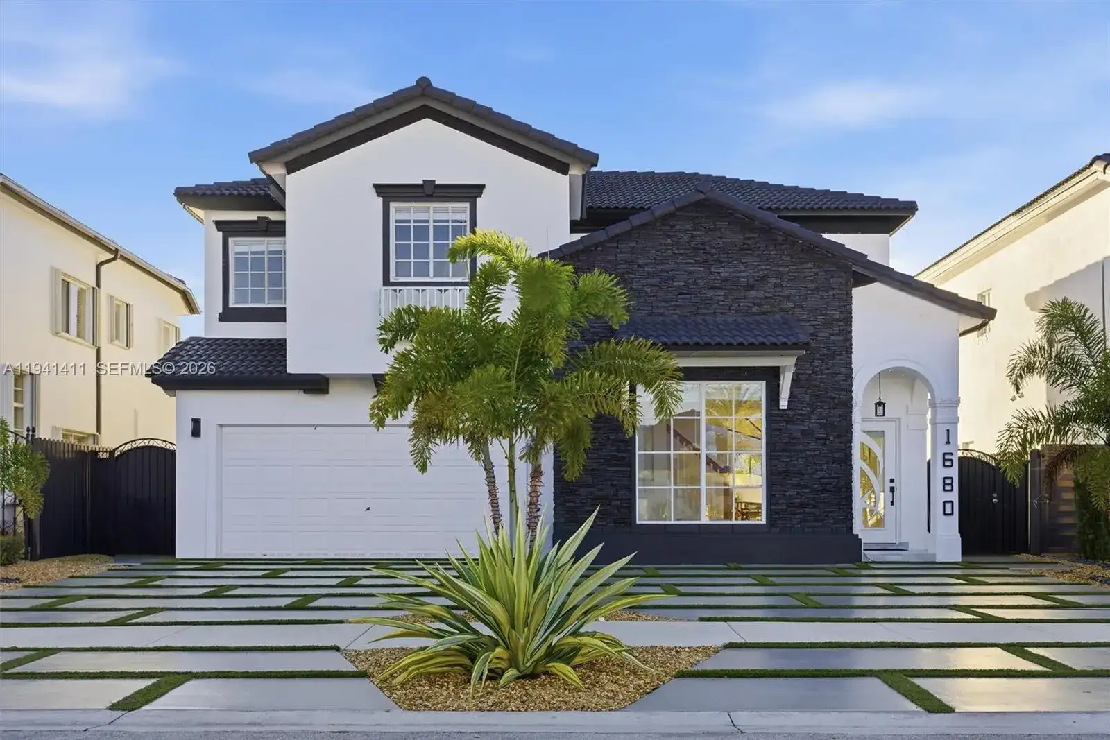1680 SW 154th Path, Miami FL 33185 photo 2
