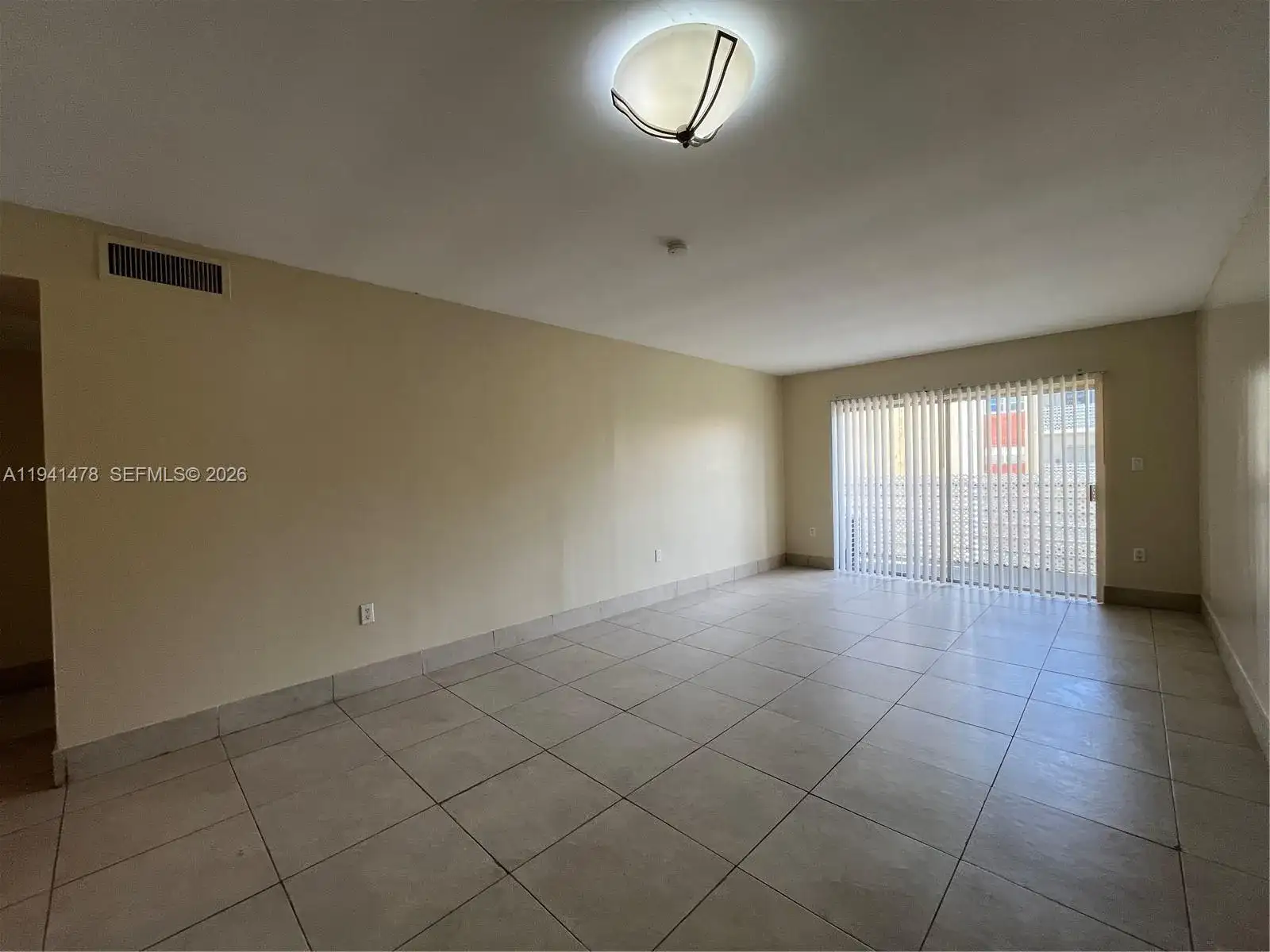 3700 NW 21st St # 304, Lauderdale Lakes FL 33311 photo 2