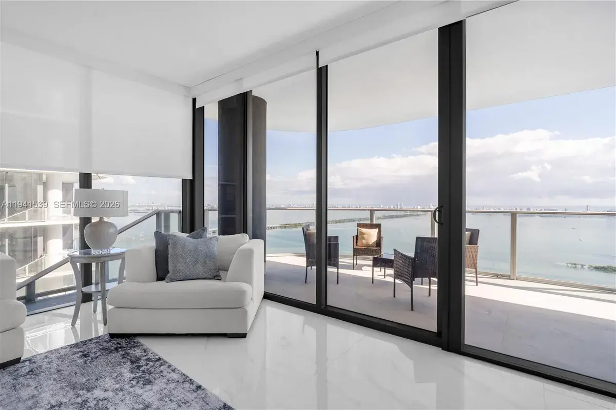 700 NE 24TH ST # 4501, Miami FL 33137