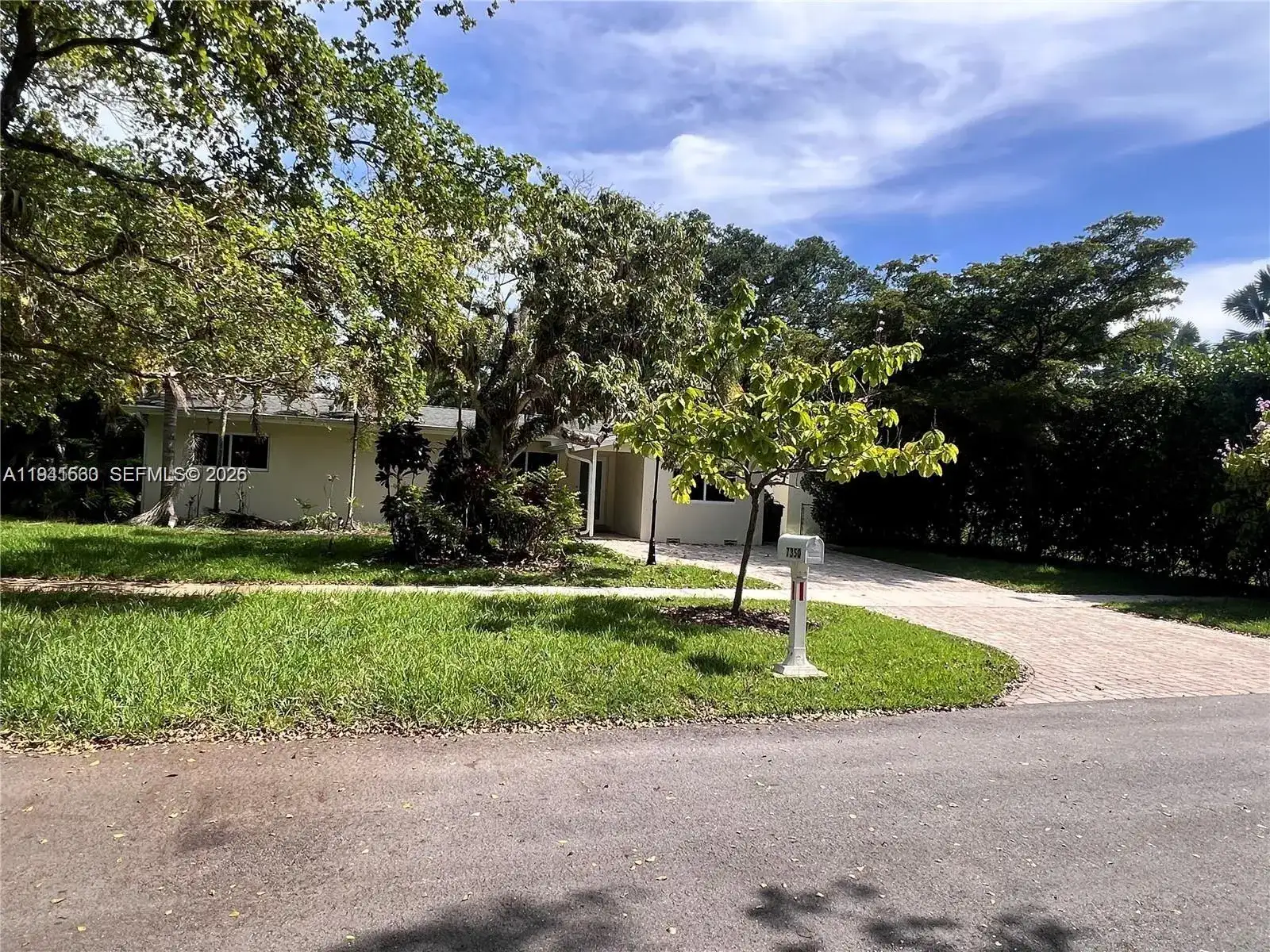7350 SW 96th St # 7350, Pinecrest FL 33156 photo 2