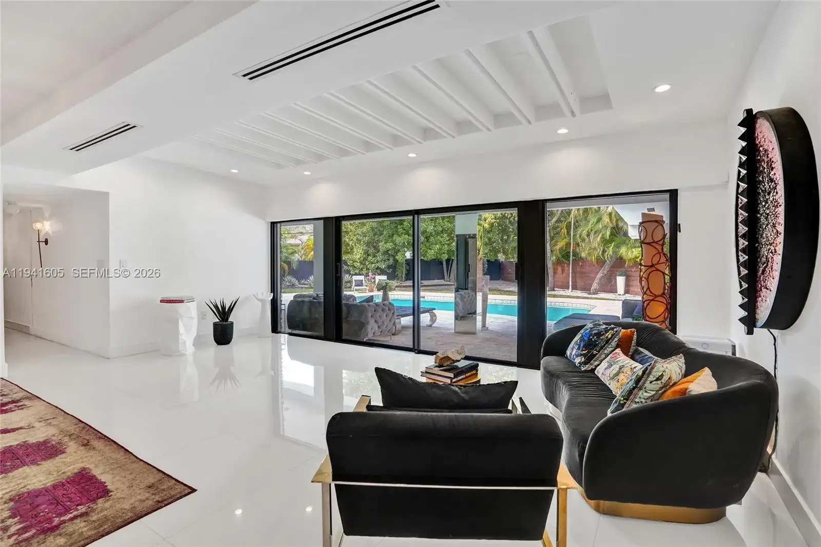 19130 NE 21st Ave, North Miami Beach FL 33179 photo 4