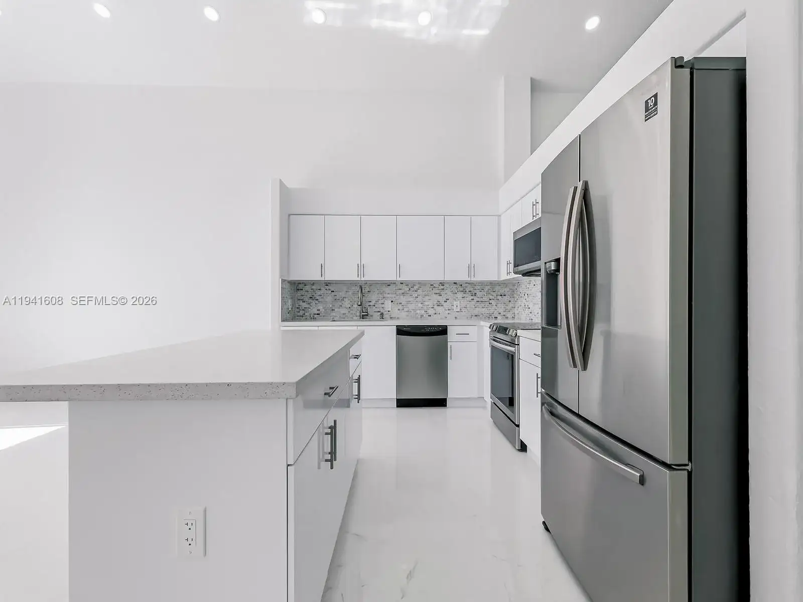 8714 NW 153rd Ter, Miami Lakes FL 33018 photo 3