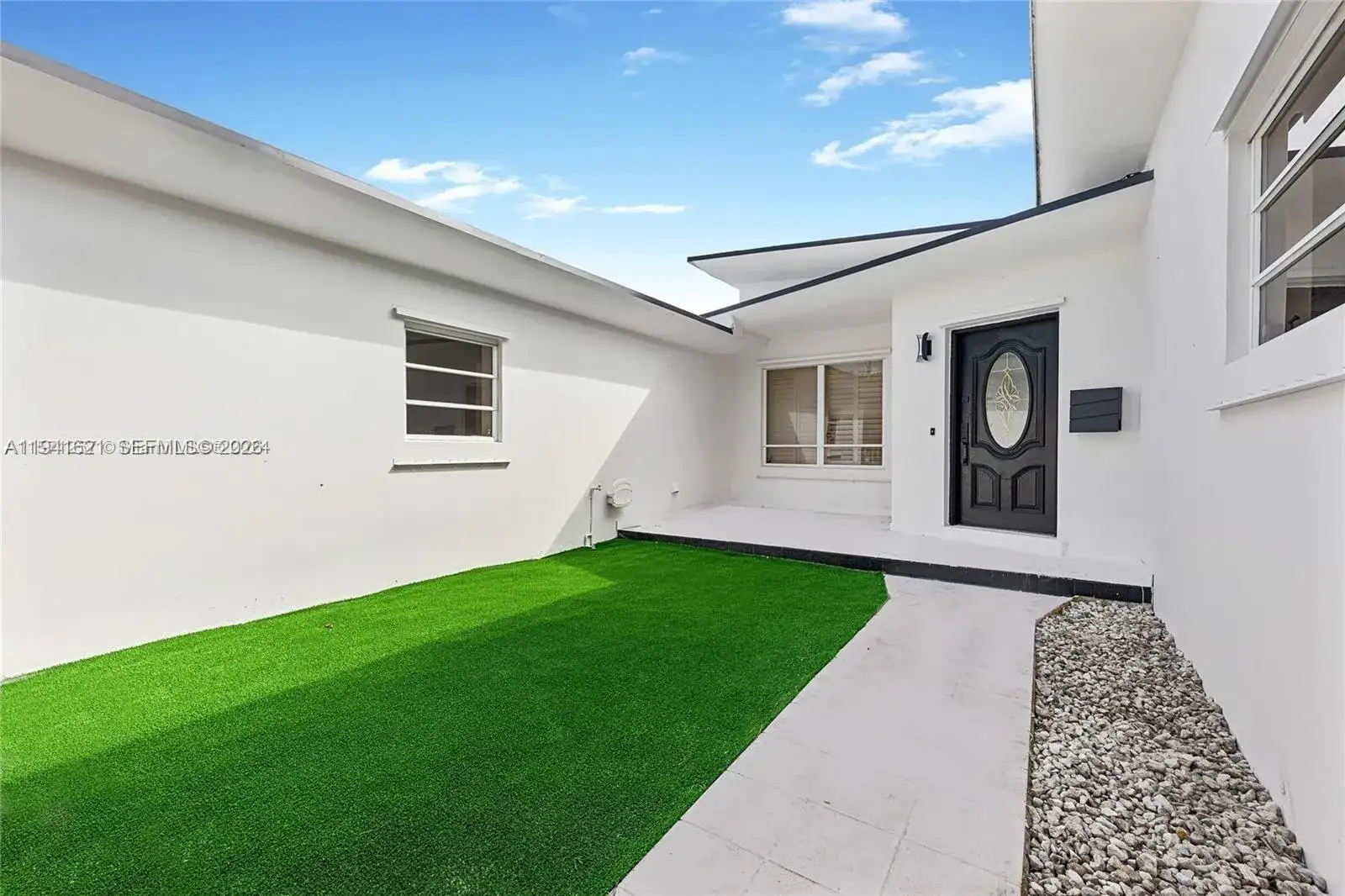 7525 Adventure Ave, North Bay Village FL 33141 photo 2