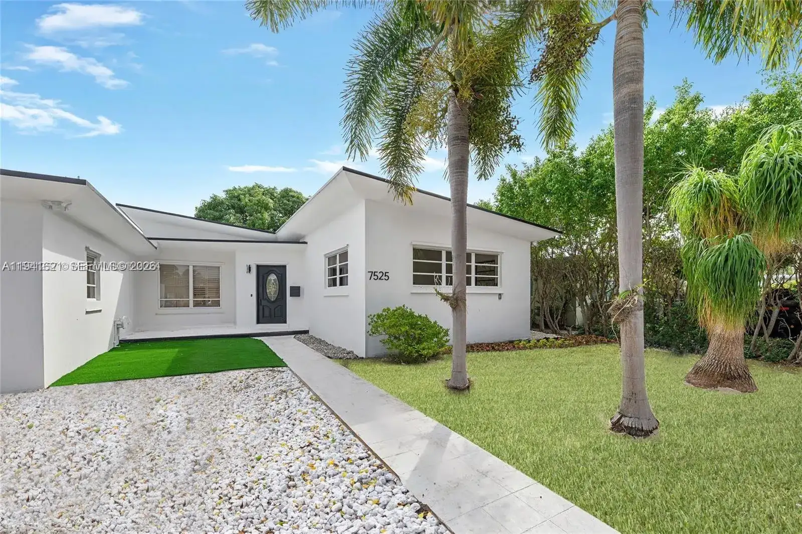 7525 Adventure Ave, North Bay Village FL 33141 photo 3