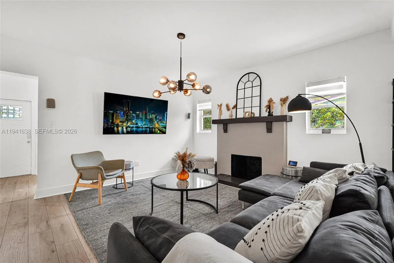 37 NW 47th St, Miami FL 33127