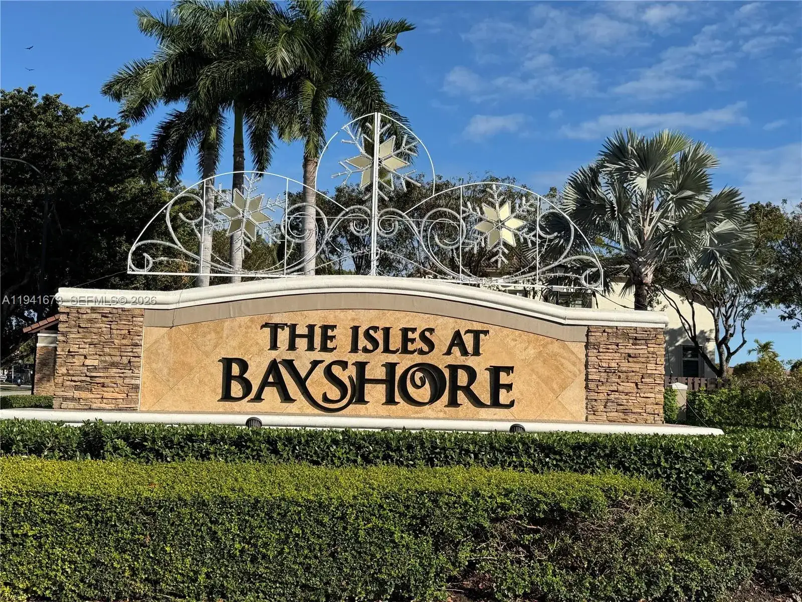 8815 SW 221st Ter, Cutler Bay FL 33190 photo 2