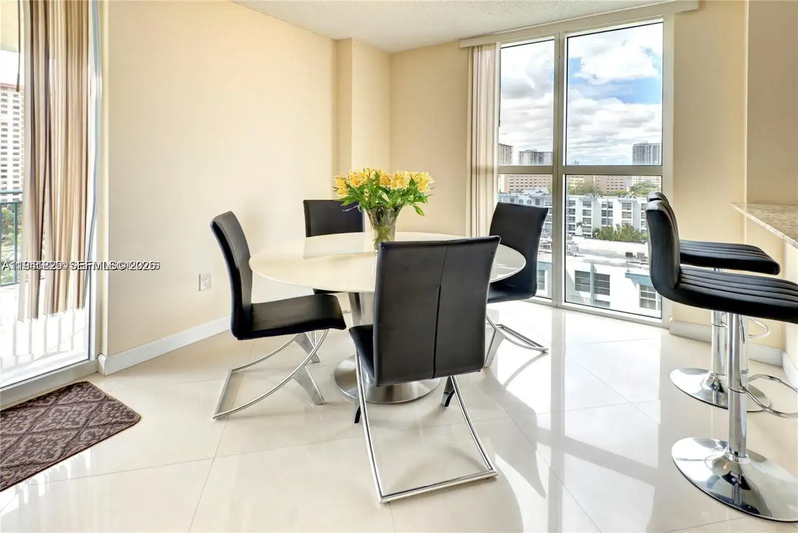 17555 Atlantic Blvd # 902, Sunny Isles Beach FL 33160 photo 3