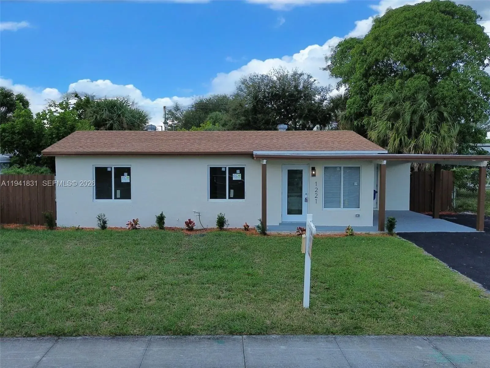 1221 Cleve H Dixon Ave, Riviera Beach FL 33404