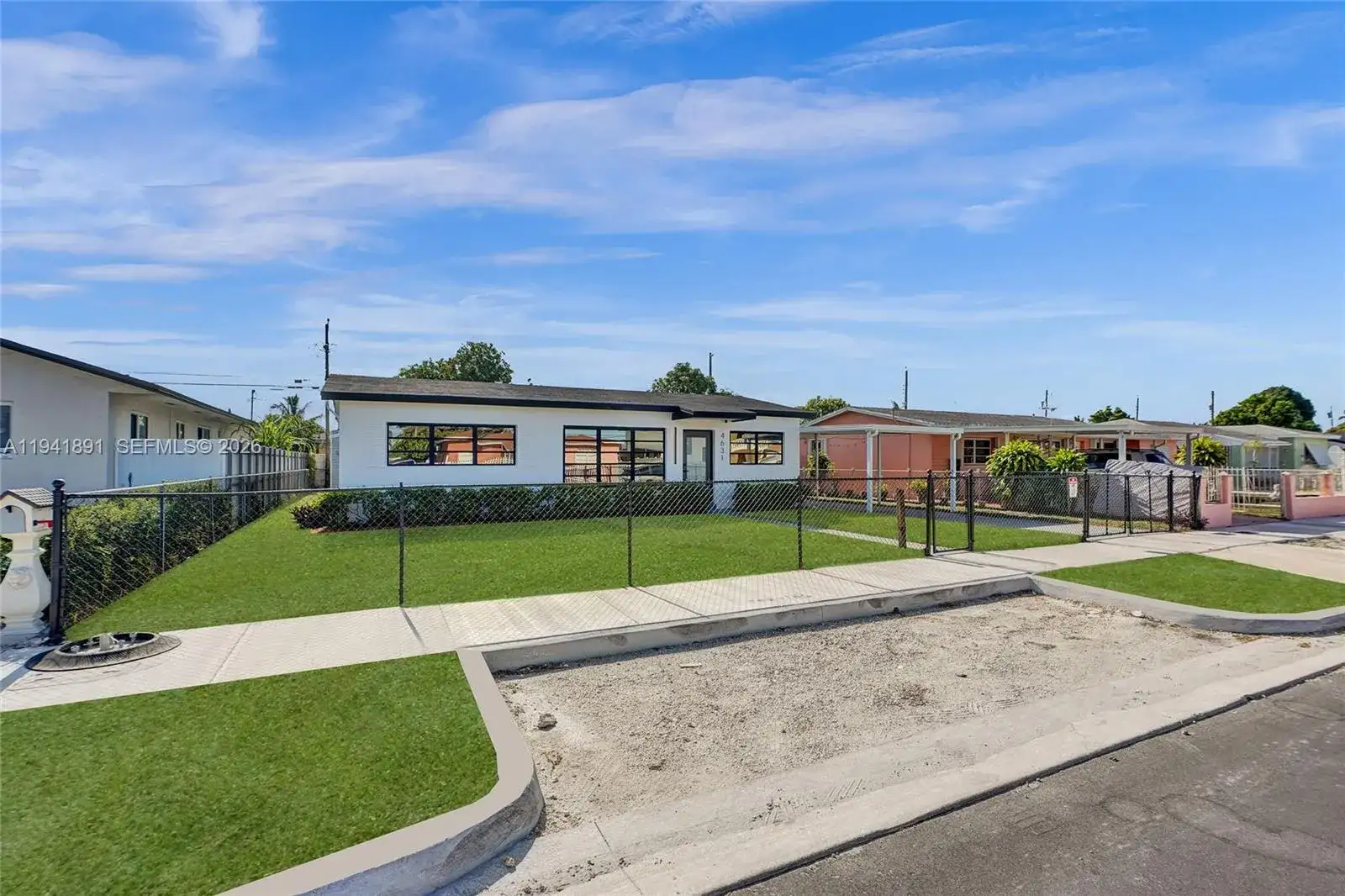 4631 E 8th Ct, Hialeah FL 33013 photo 5