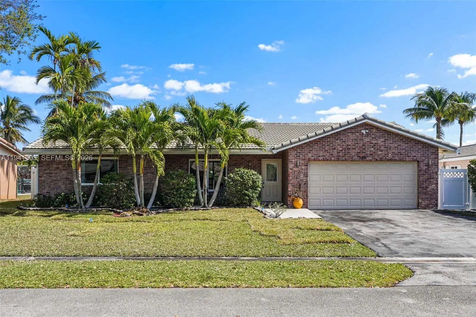3701 NW 114th Ave, Coral Springs FL 33065