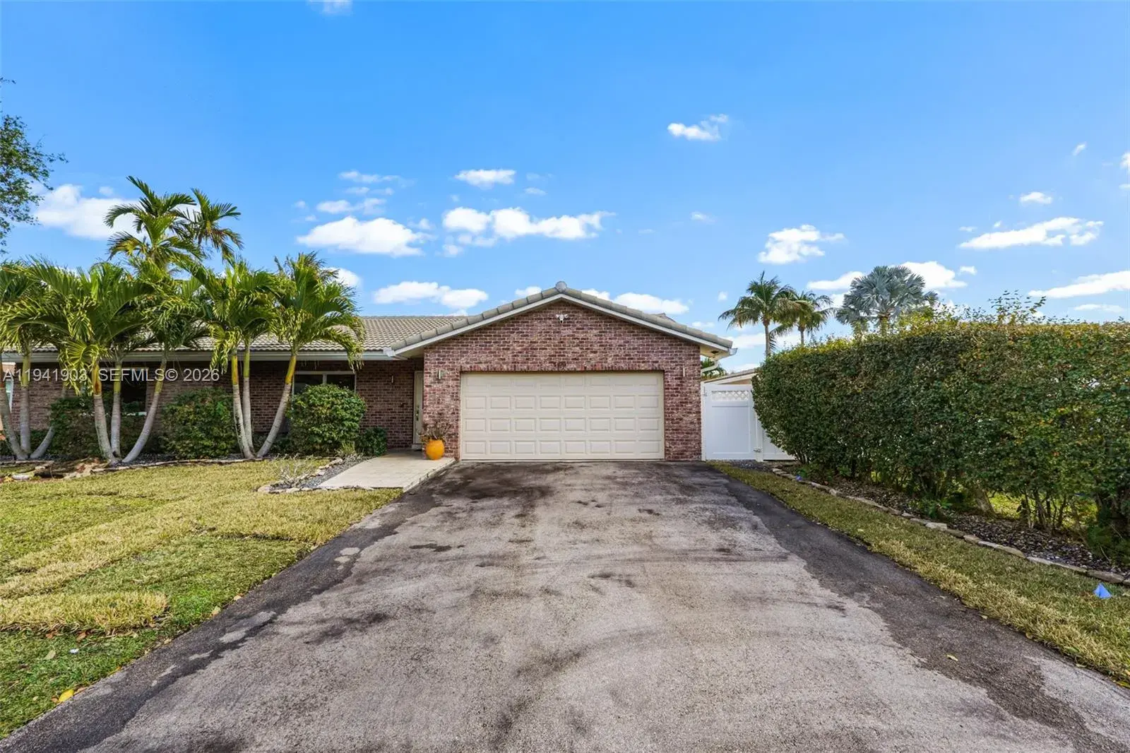 3701 NW 114th Ave, Coral Springs FL 33065