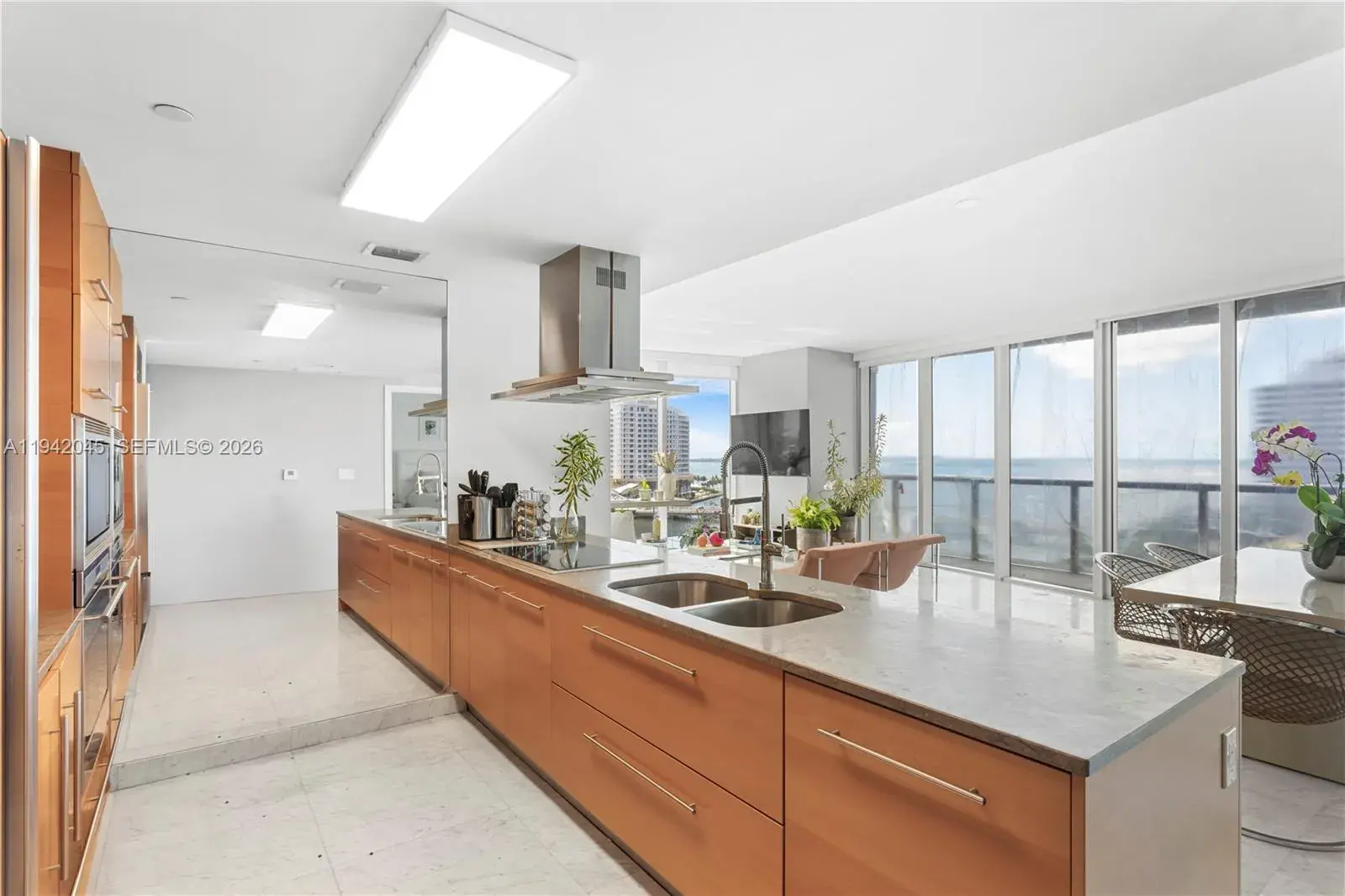 495 Brickell Ave # 1001, Miami FL 33131