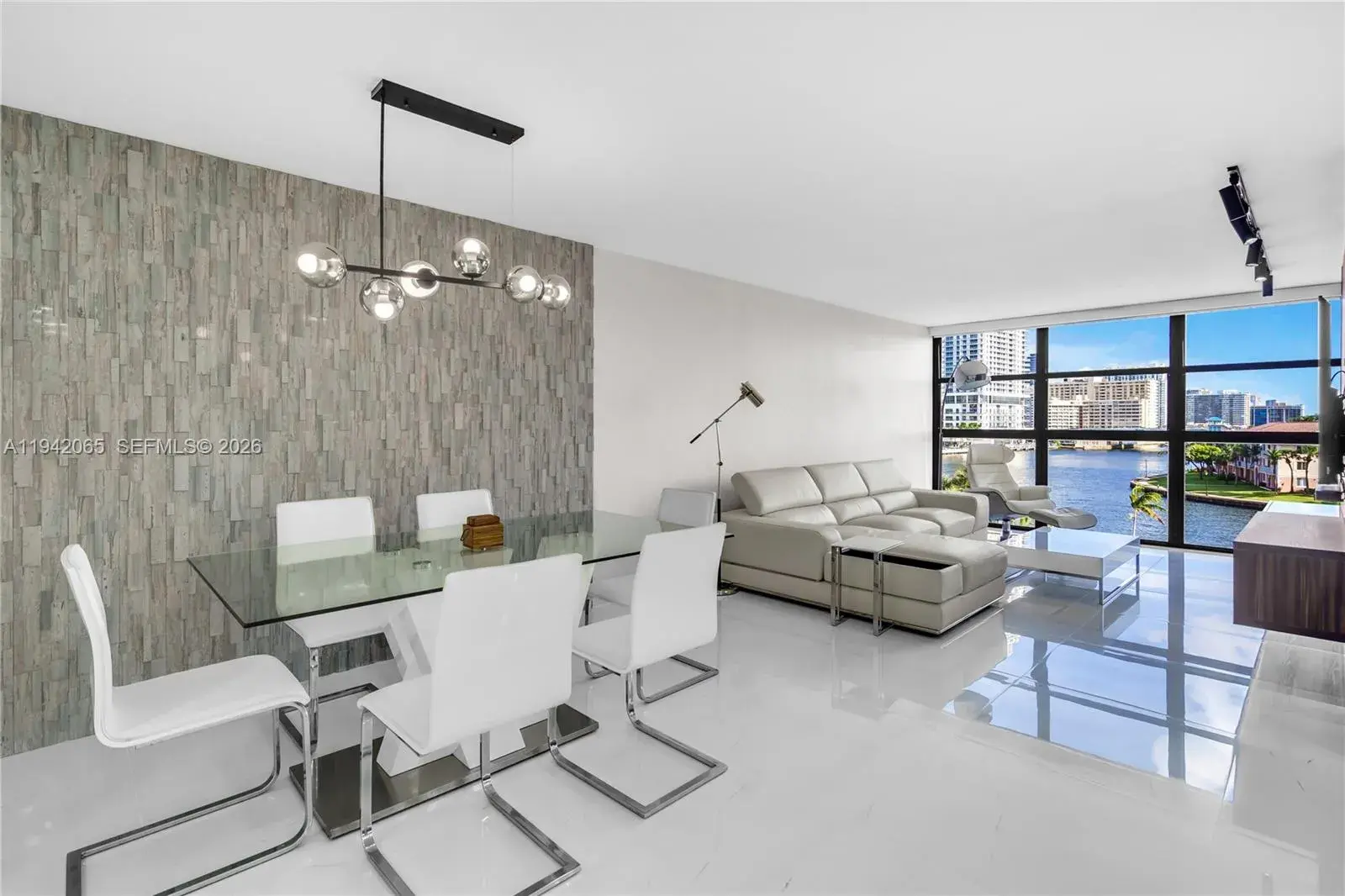 200 Leslie Dr # 524, Hallandale Beach FL 33009