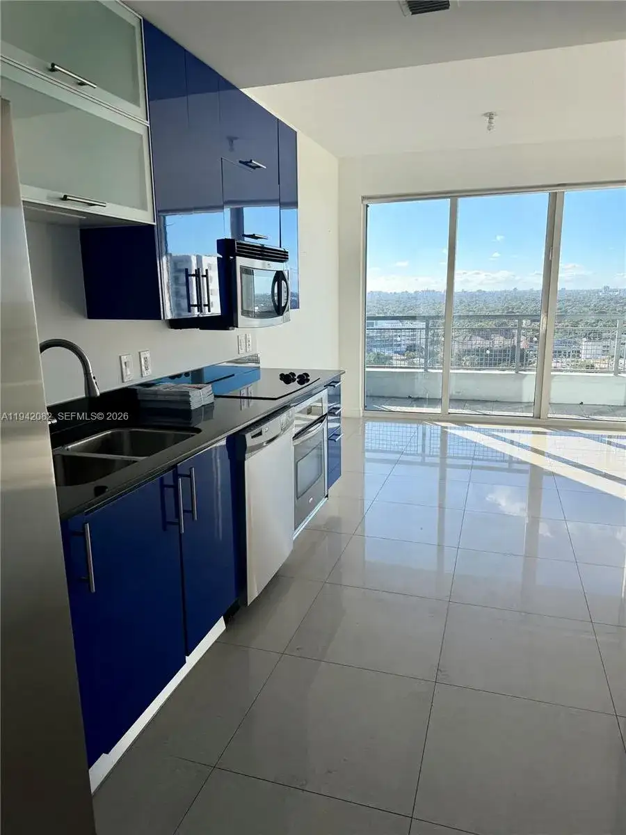 60 SW 13th St # 1519, Miami FL 33130 photo 5