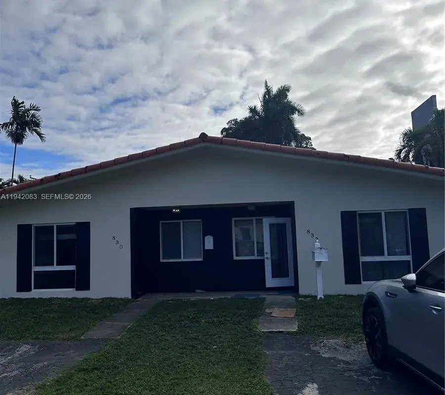 830 SW 14th St, Fort Lauderdale FL 33315
