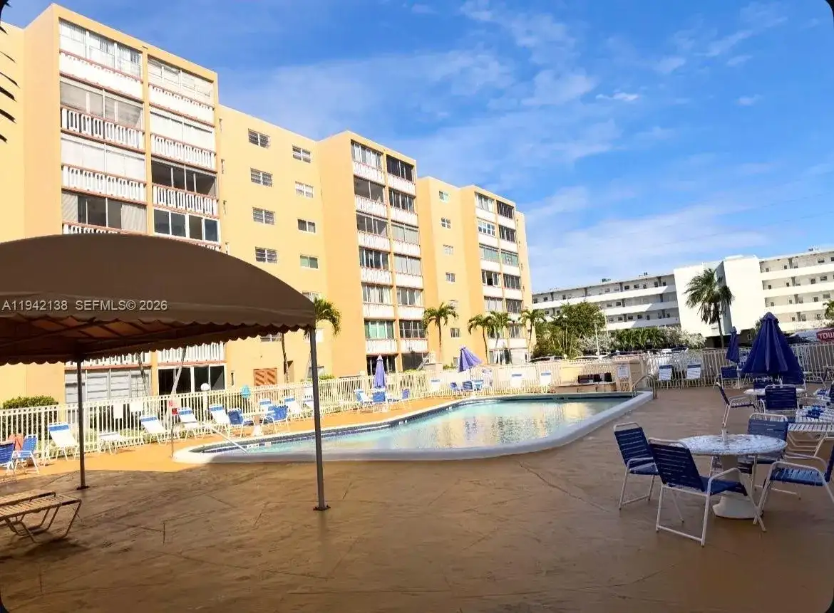 420 NE 12th Ave # 502, Hallandale Beach FL 33009 photo 3