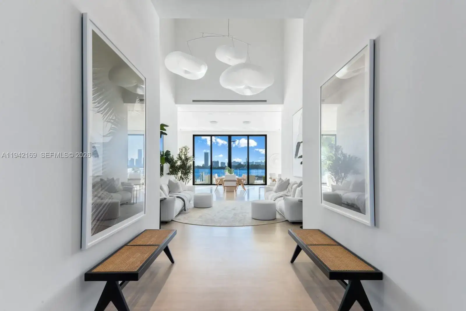 33 E Dilido Dr, Miami Beach FL 33139 photo 2
