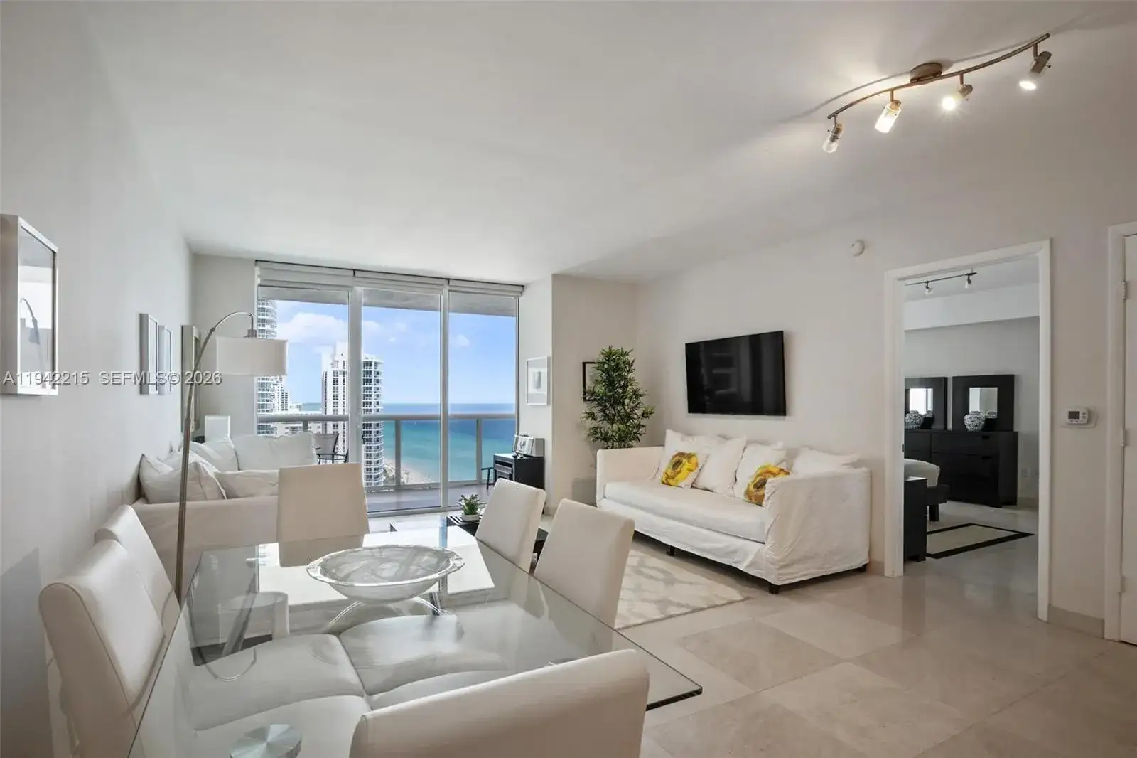 1830 S OCEAN DR # 2110, Hallandale Beach FL 33009 photo 2