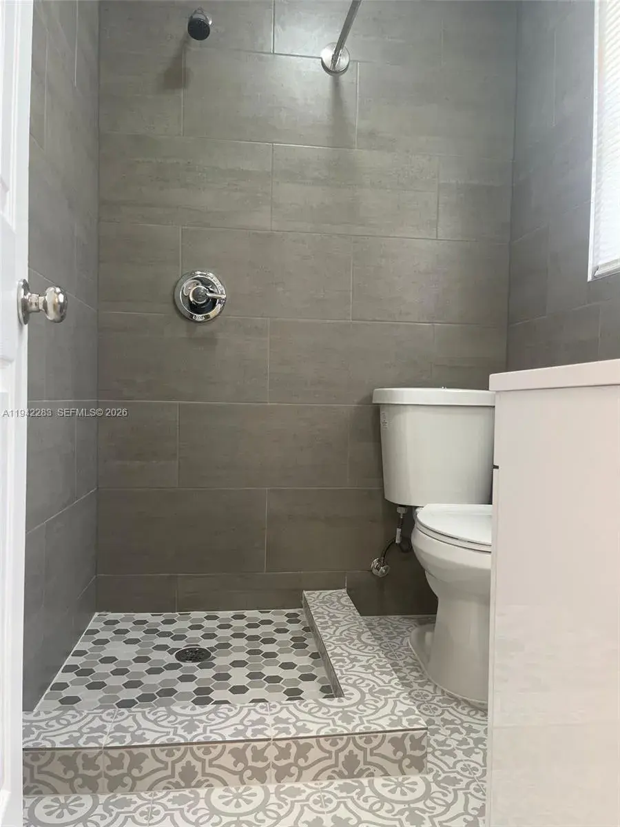 5808 BUCHANAN ST # 3, Hollywood FL 33021