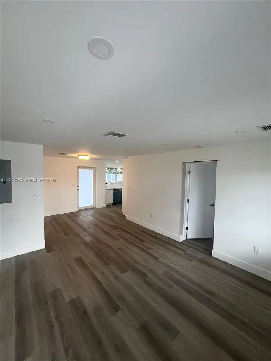 2310 NW 155th St, Miami Gardens FL 33054 photo 5