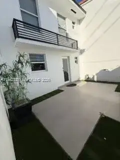 1955 NE 123rd St, North Miami FL 33181 photo 2