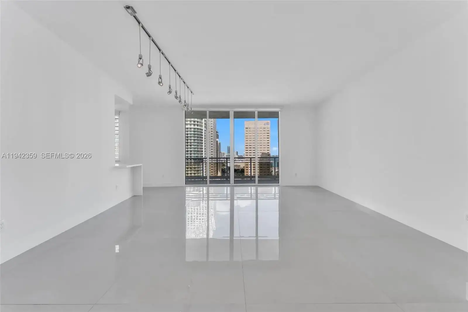 901 Brickell Key Blvd # 3206, Miami FL 33131 photo 4