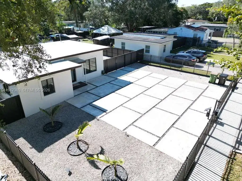 1220 NW 125th St, North Miami FL 33167 photo 3