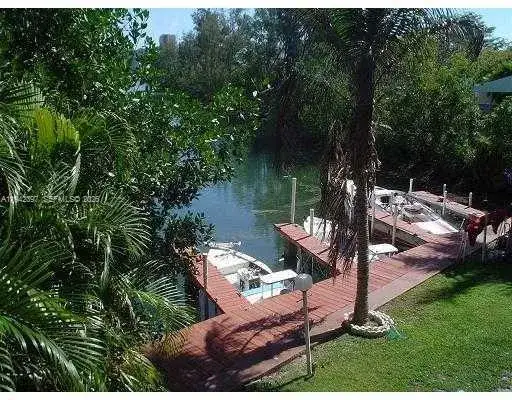 16531 NE 35th Ave # 201, North Miami Beach FL 33160