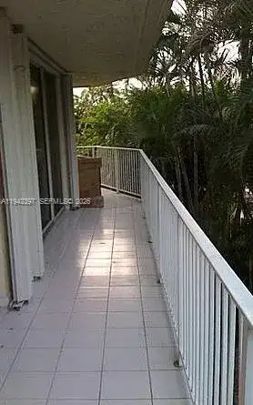 16531 NE 35th Ave # 201, North Miami Beach FL 33160 photo 4