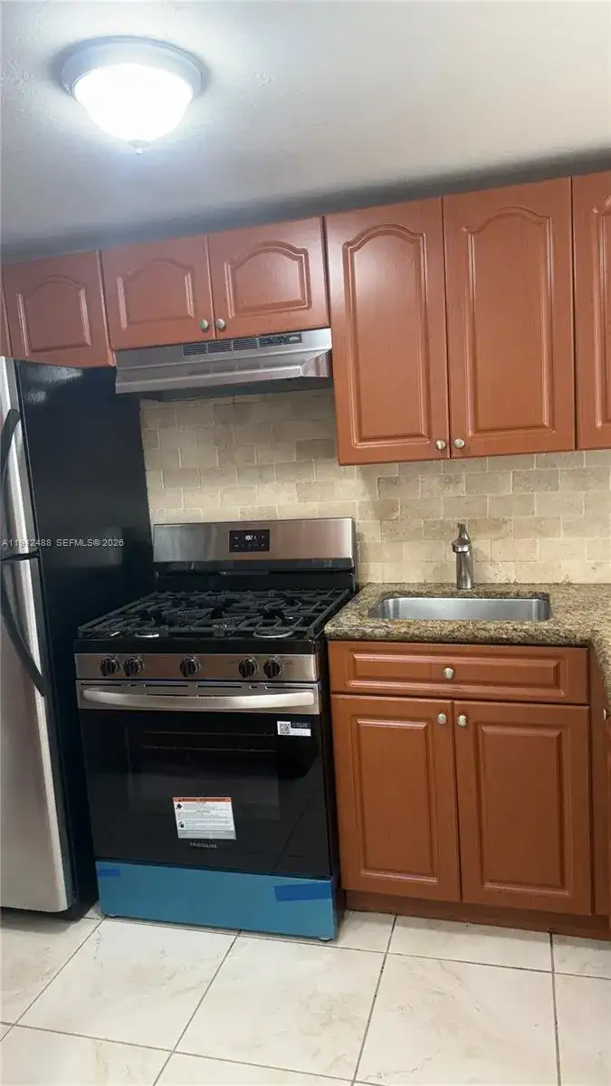 6703 N Kendall Dr # 409, Pinecrest FL 33156 photo 4