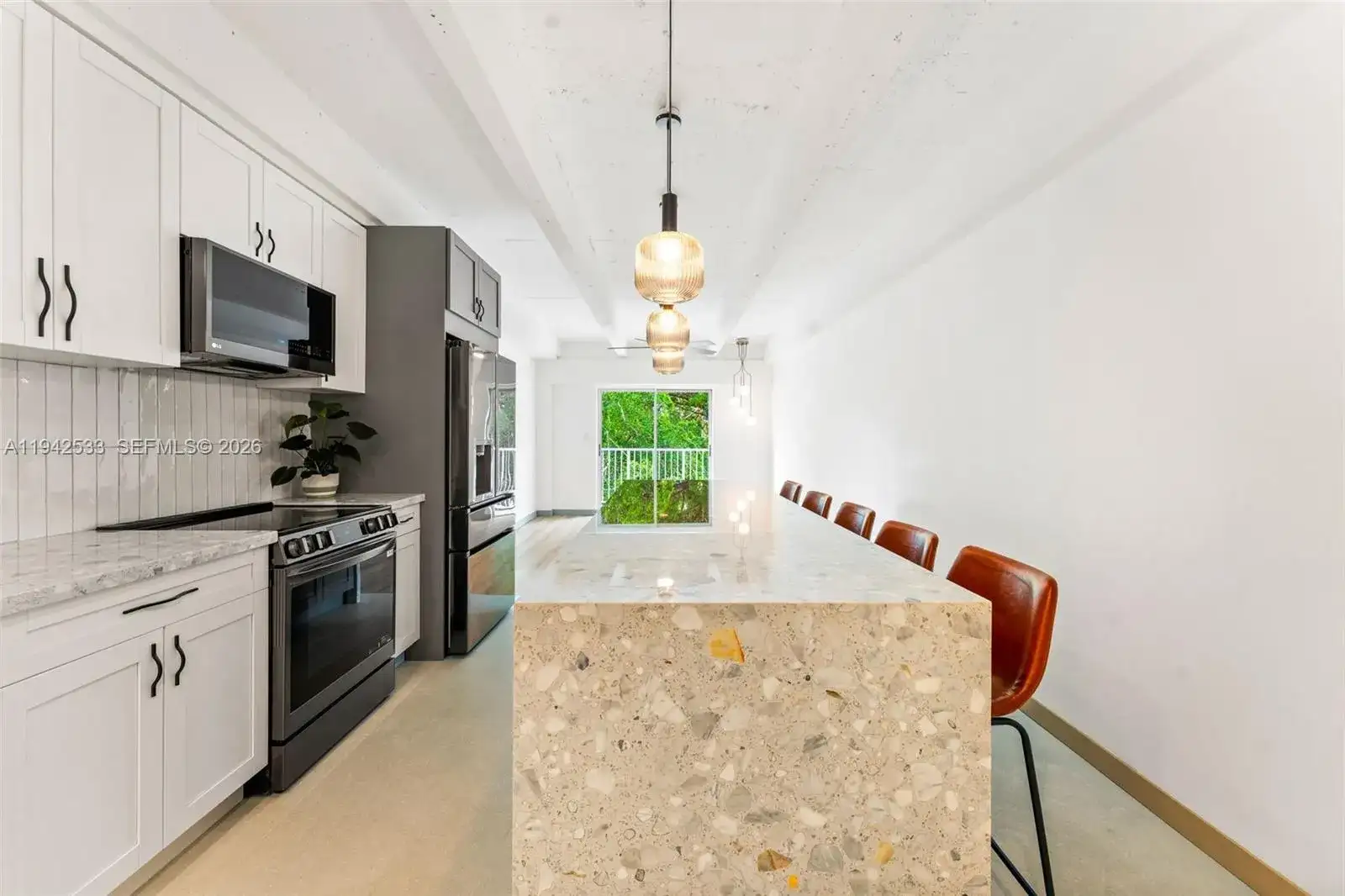 645 NE 121st St # 302, North Miami FL 33161 photo 4