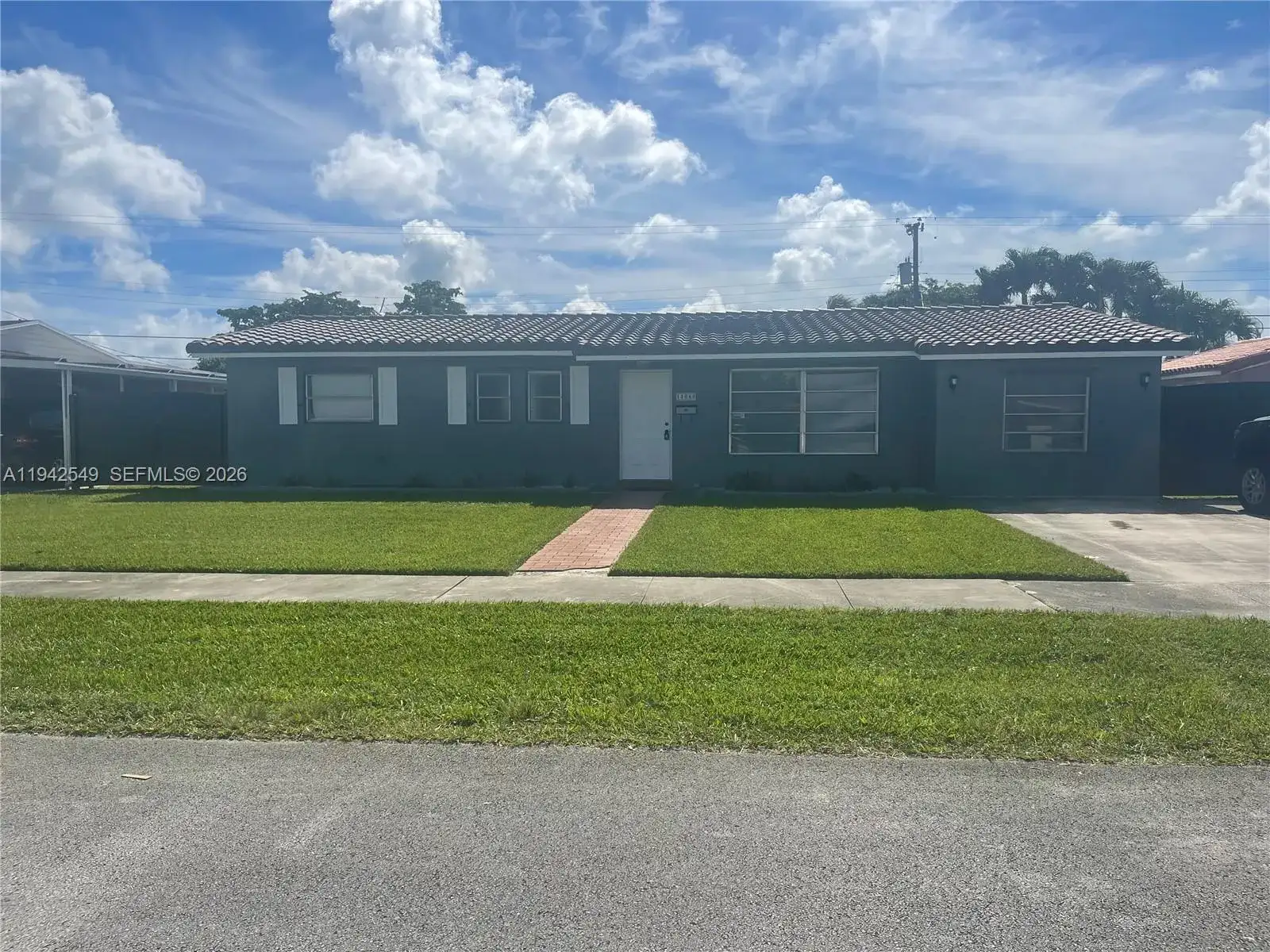 11080 SW 62nd Ter, Miami FL 33173 photo 2