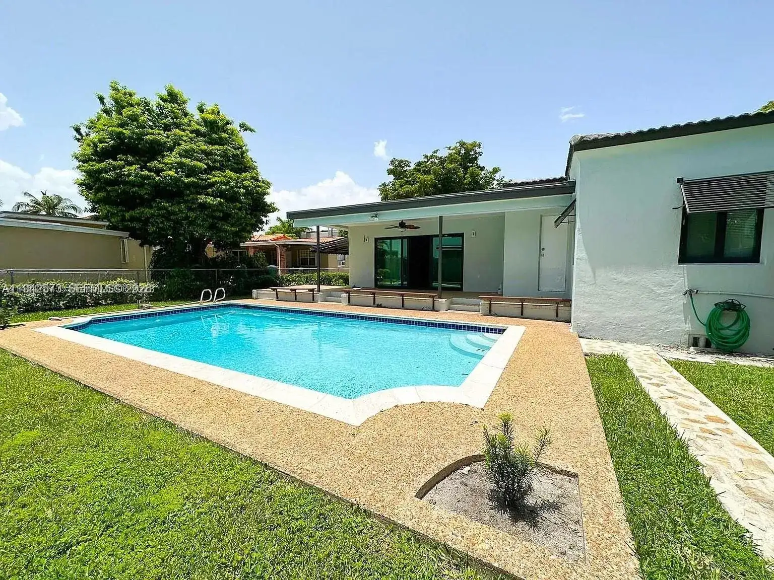 3050 SW 21st St, Miami FL 33145 photo 3