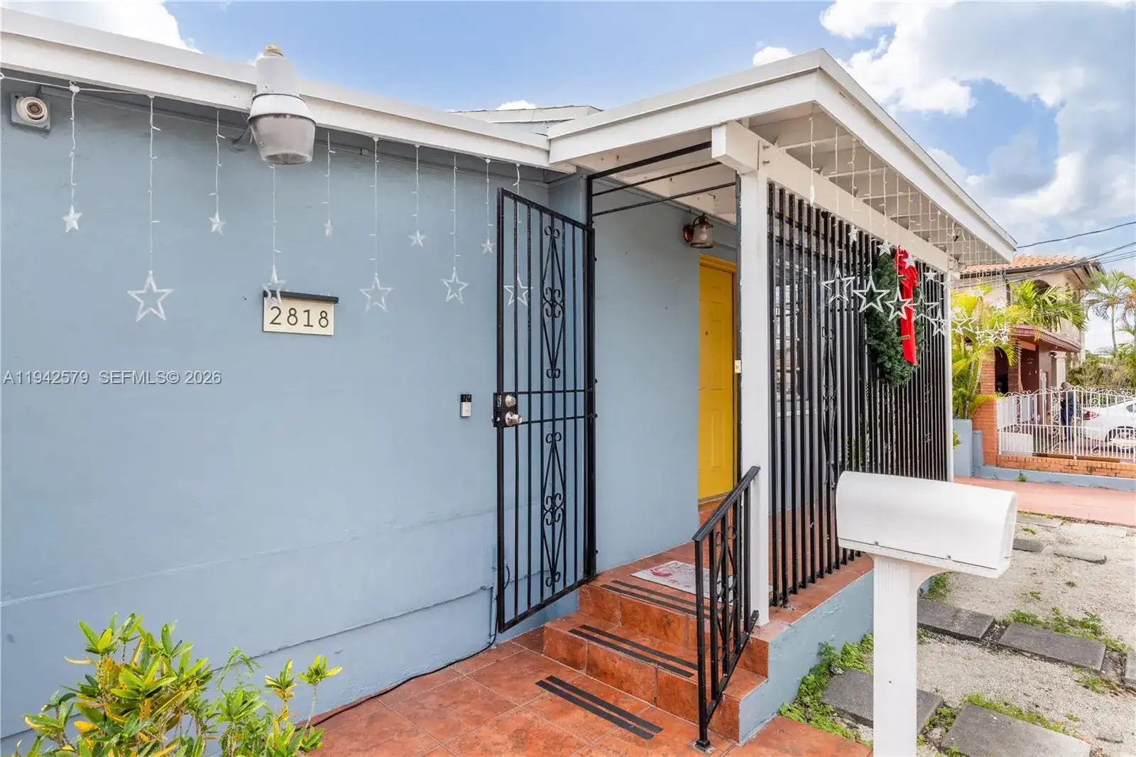 2818 SW 2nd St, Miami FL 33135 photo 4