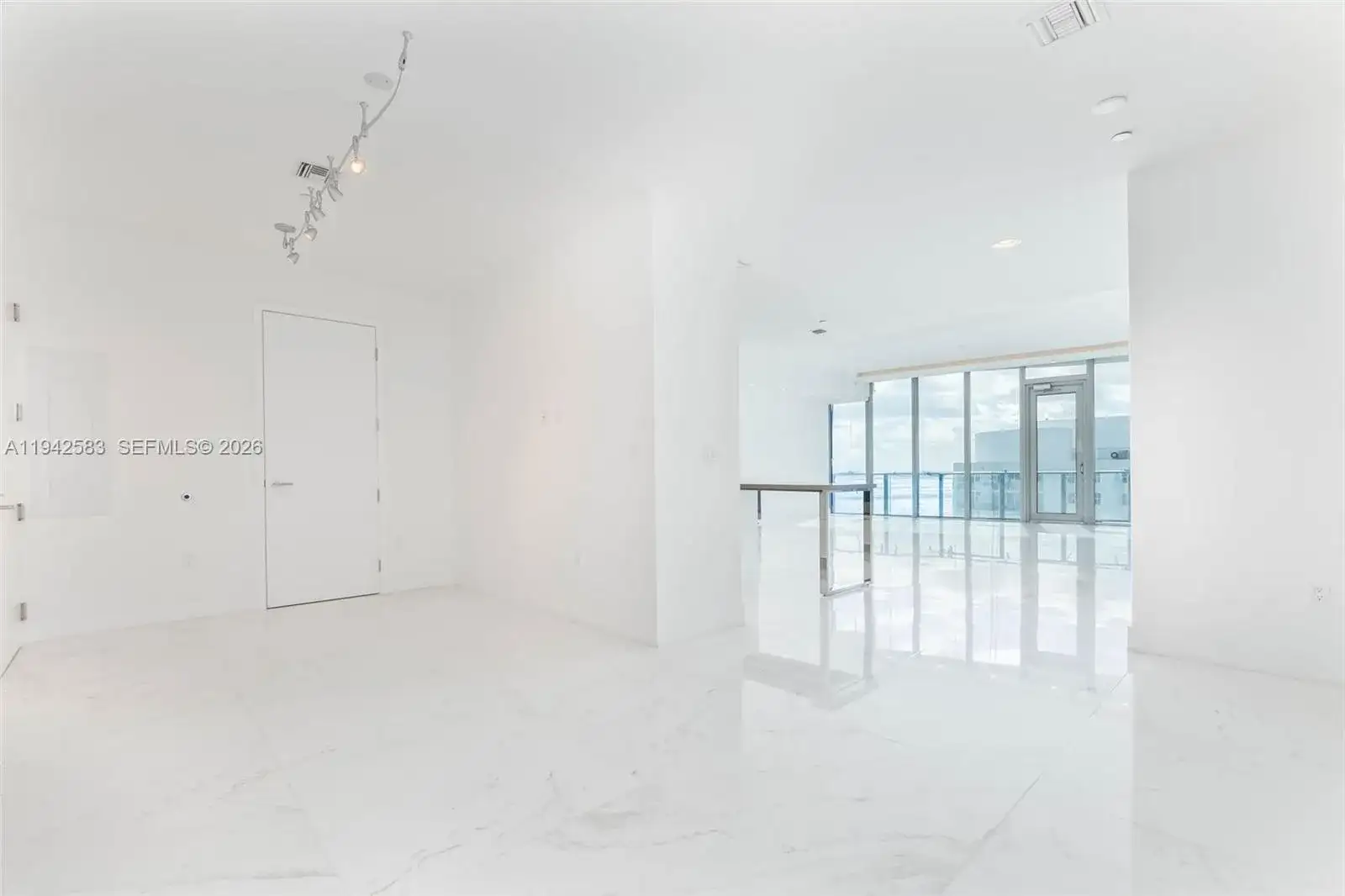 17475 Collins Ave # 2003, Sunny Isles Beach FL 33160 photo 3