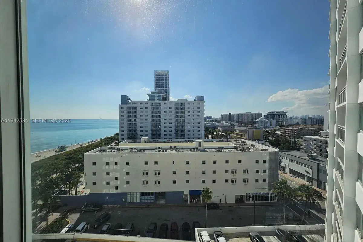 7135 Collins Ave # 1011, Miami Beach FL 33141