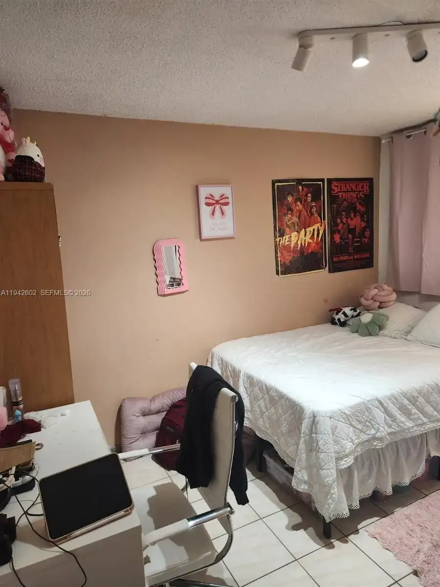 2498 SW 17th Ave # 4209, Miami FL 33145 photo 3