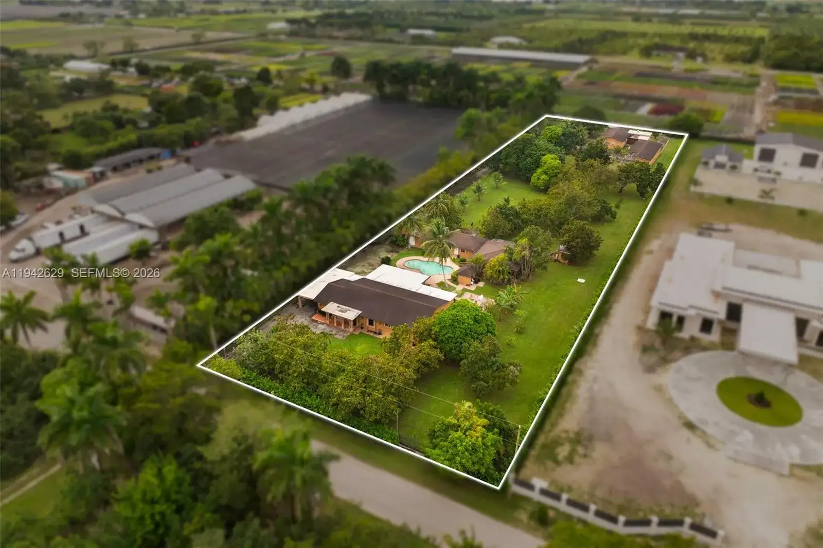 20450 SW 198th Ave, Miami FL 33187 photo 2