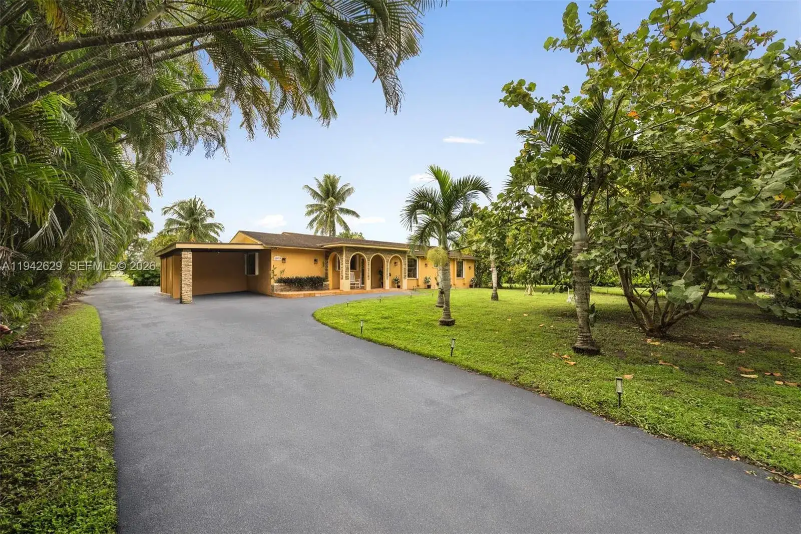 20450 SW 198th Ave, Miami FL 33187 photo 4