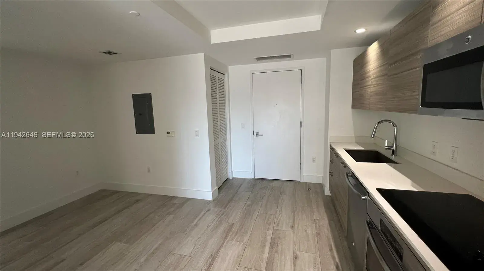 121 NE 34th St # 1103, Miami FL 33137